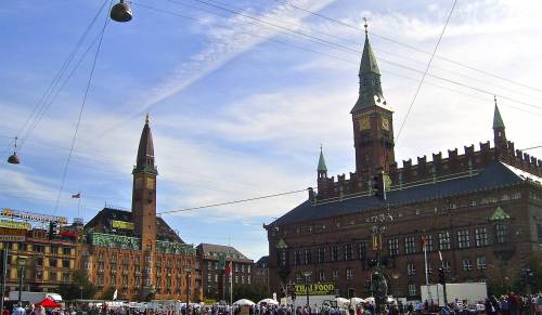 Rathausplatz in Kopenhagen im Sommer @reiseidylle